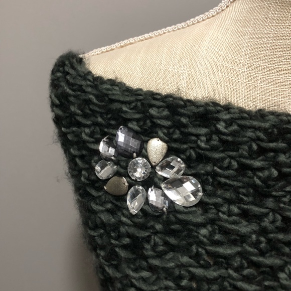 NWT WOMENS CROCHET SCOOP SCARF - Picture 2 of 6